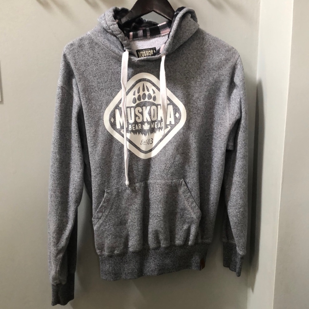 Muskoka Bear Wear Cabin Hoodie Ladies size Medium, made in Canada 🇨🇦
